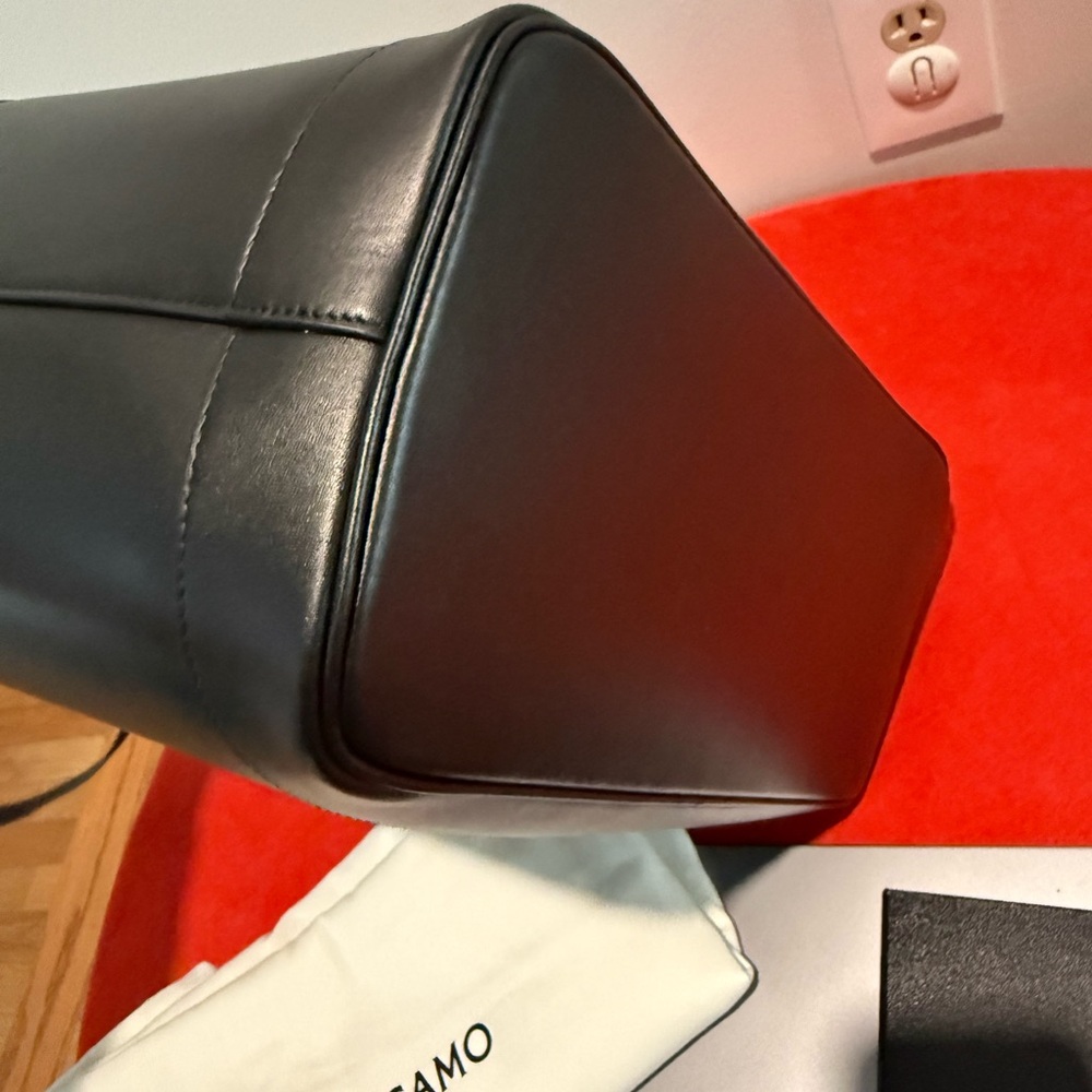 Salvatore Ferragamo Black Leather Tote Bag- NEW - Picture 12 of 14